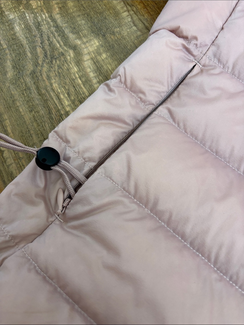 Uniqlo Light Pink Women's Packable Puffer Jacket - Picture 5 of 8